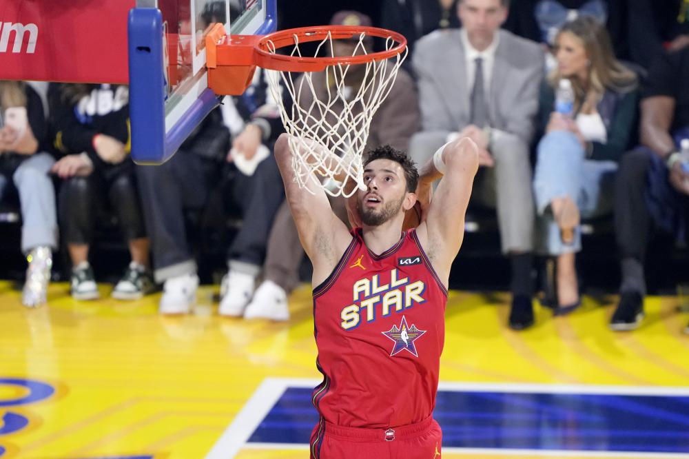 鹰的无畏姿 鹰的无畏姿