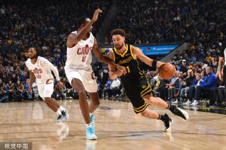 秀的篮板球 秀的篮板球