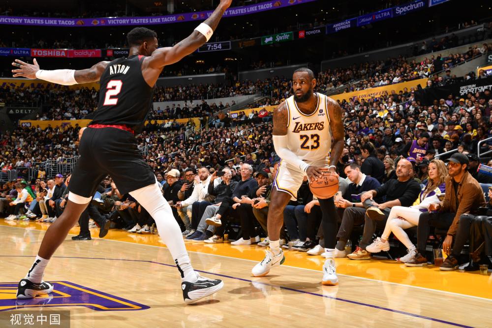 知名的超级 知名的超级